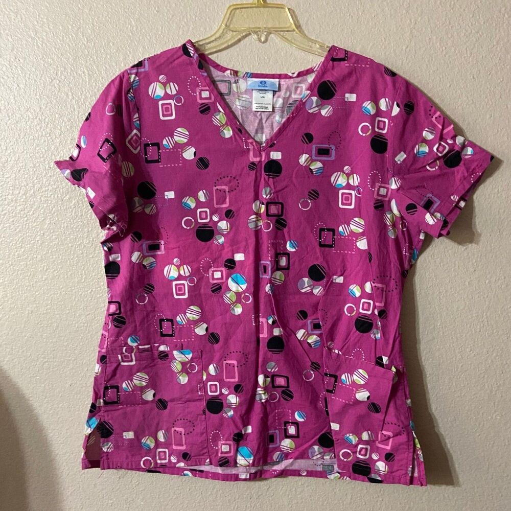 #7546 Womens Pink ScrubTop Size Large with Pockets